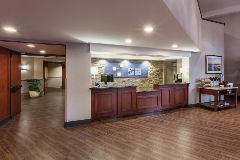 Holiday Inn Express & Suites Carpinteria by IHG photo 35