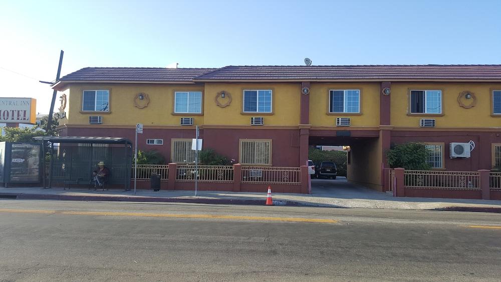 Central Inn Motel on 41 Street photo 18