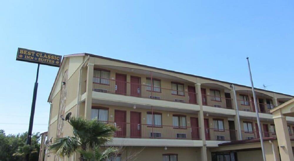 Best Classic Inn & Suites photo 1