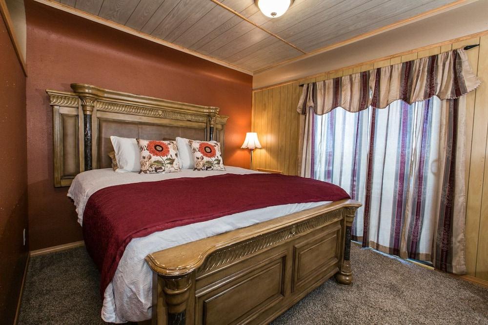 The Wisconsin Wood Inn photo 8