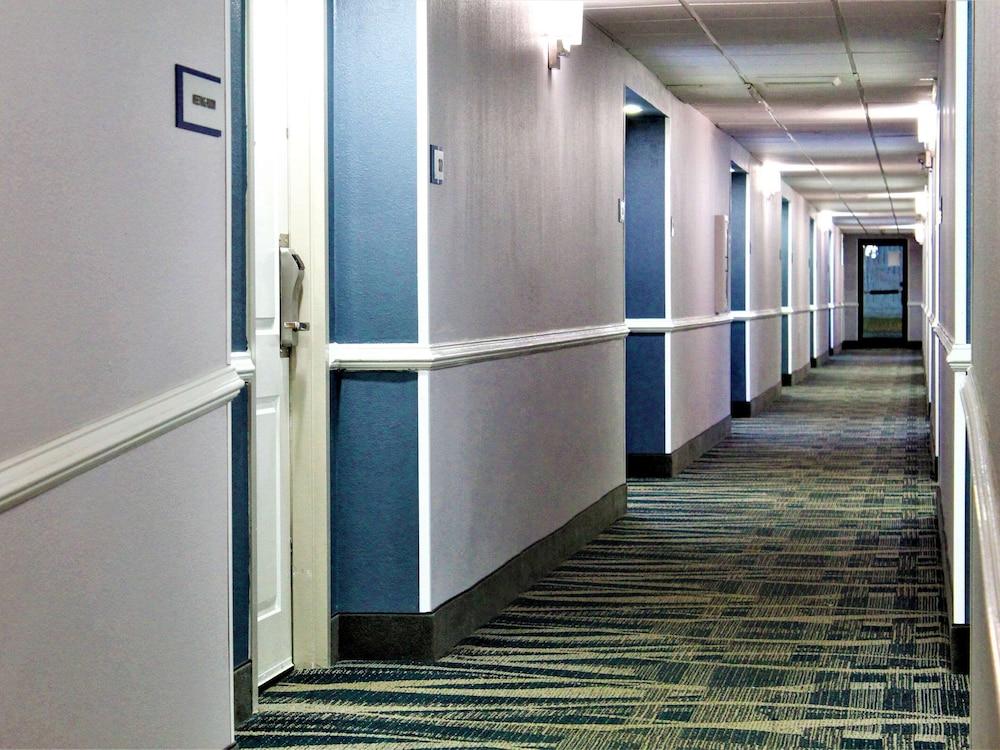 Sleep Inn Indianapolis East photo 6
