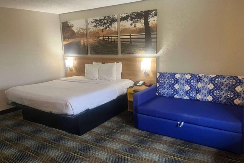 Days Inn & Suites by Wyndham Mobile photo 22