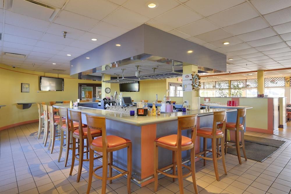 Dolphin Beach Resort photo 37