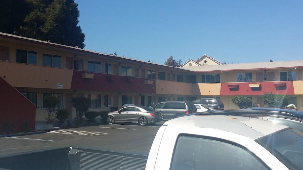 Travel Inn photo 13