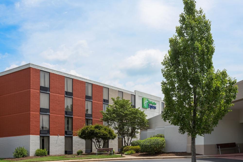 Holiday Inn Express Wilkesboro by IHG photo 36