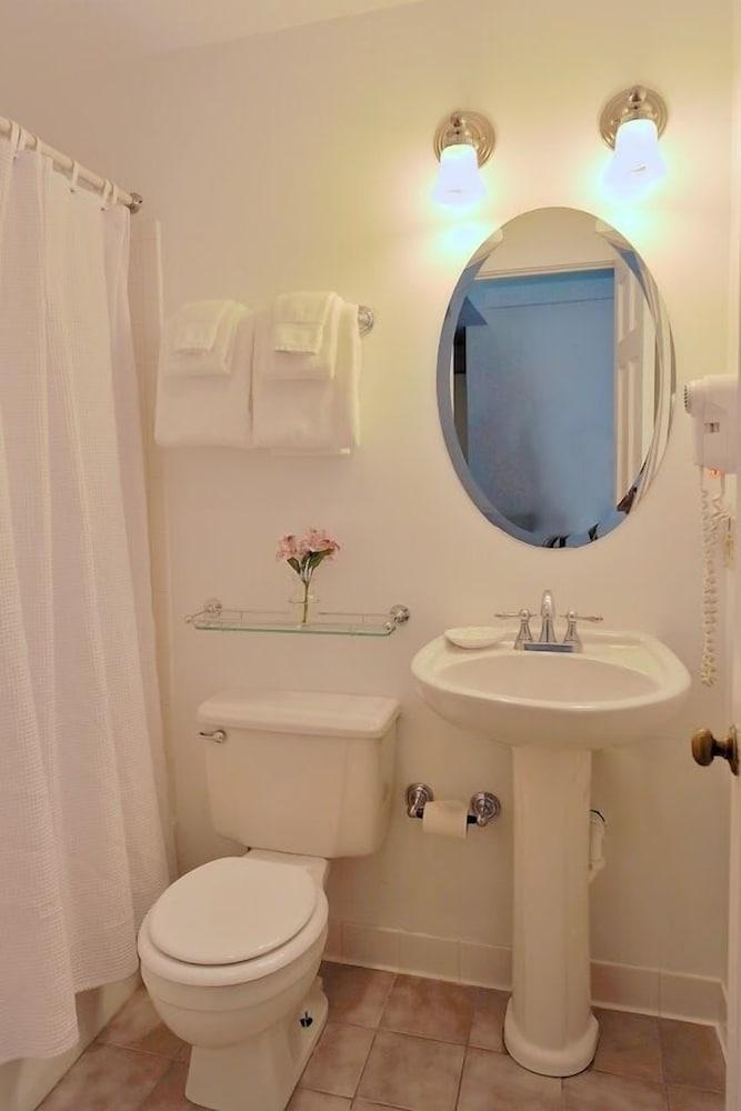 Jailhouse Inn photo 28