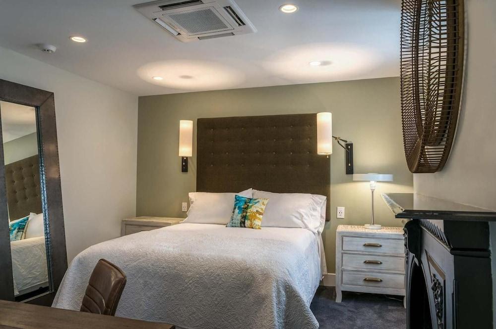 Inn On Camac photo 13