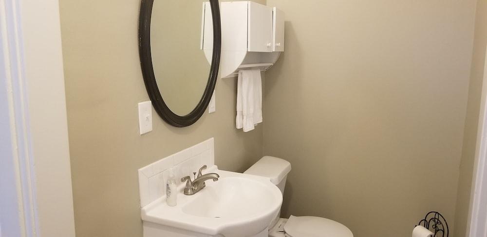 Belvedere Manor photo 16