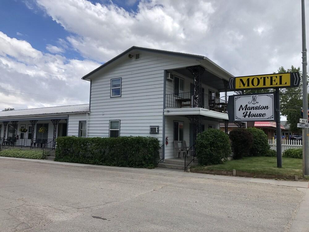 Mansion House Motel photo 38