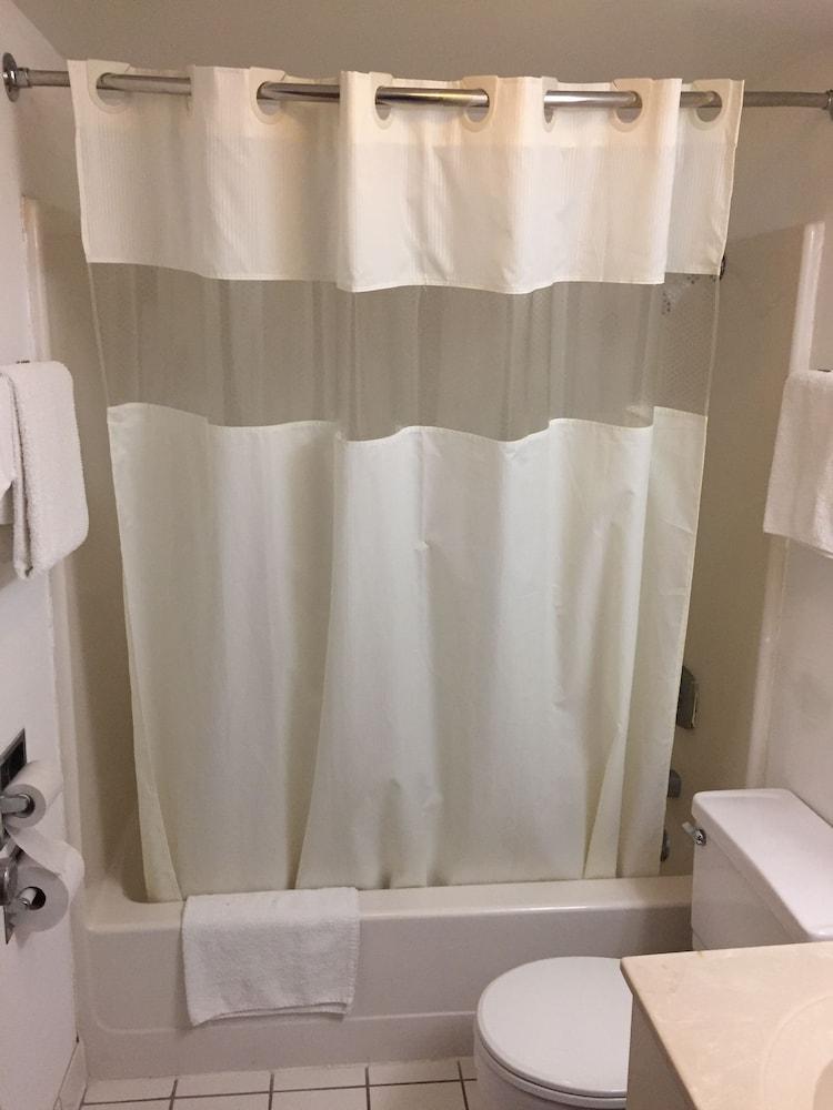 Luxury Inn & Suites photo 22