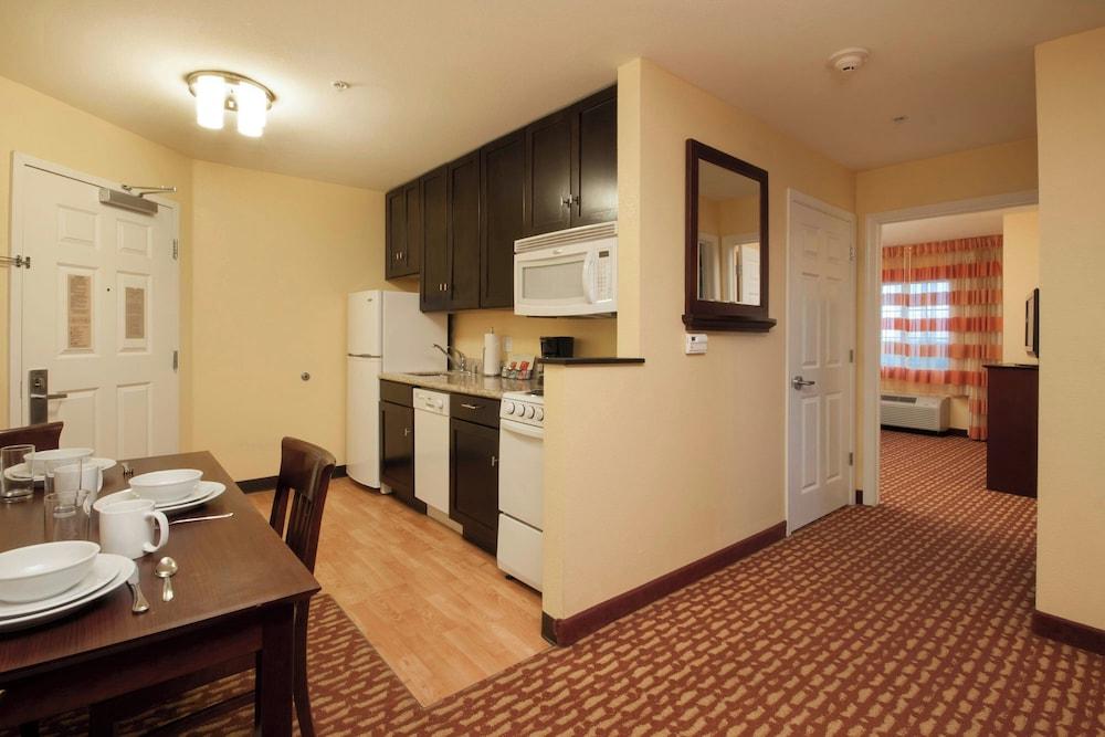 TownePlace Suites Marriott El Centro photo 14