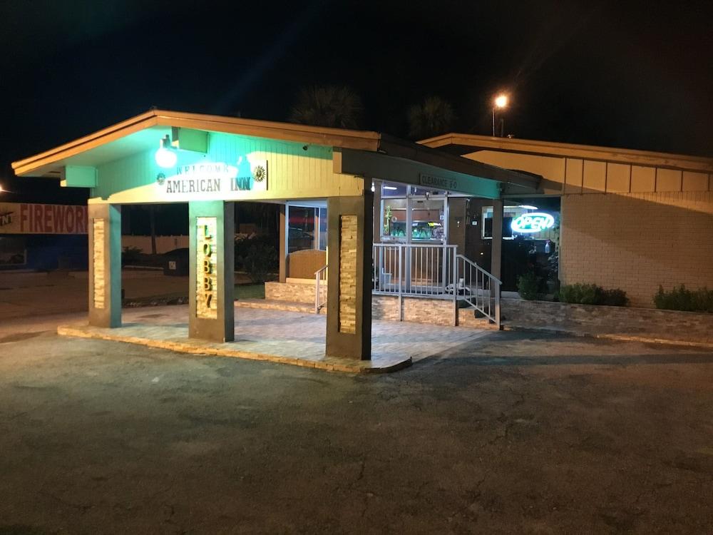 American Inn and Suites photo 25