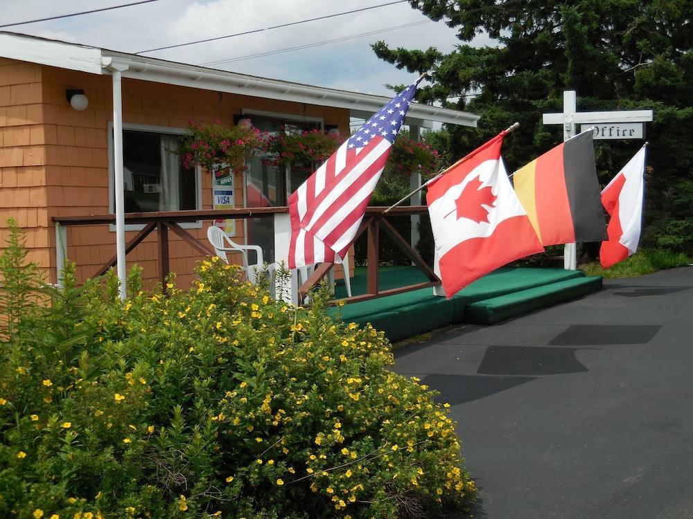 Acadia Gateway Motel photo 23