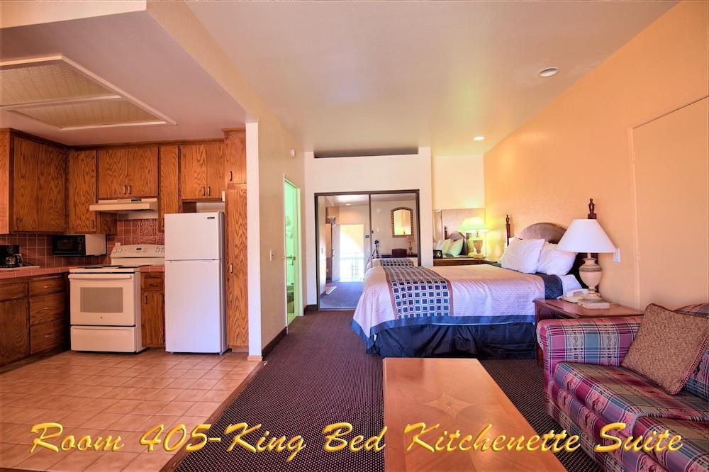 Americas Best Value Inn & Suites Joshua Tree National Park photo 21