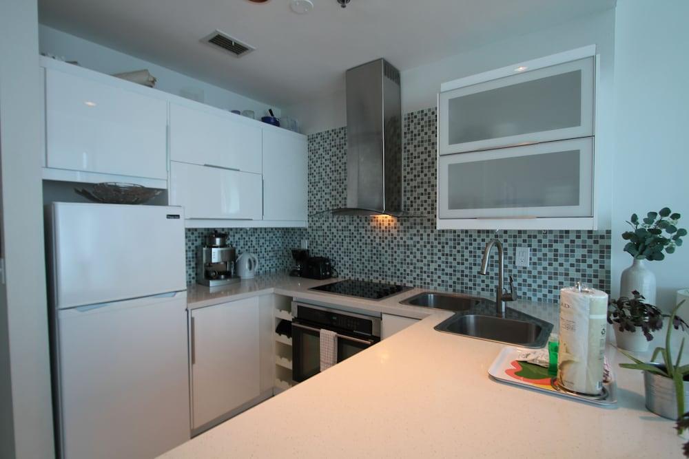 Soleil Apartments at Castle Beach Club photo 94