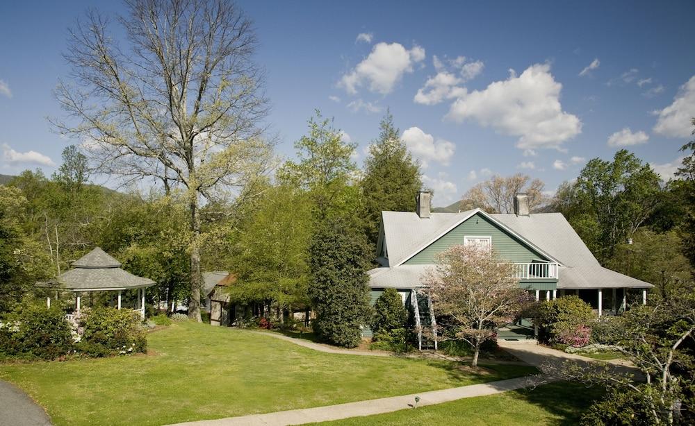 1906 Pine Crest Inn photo 30