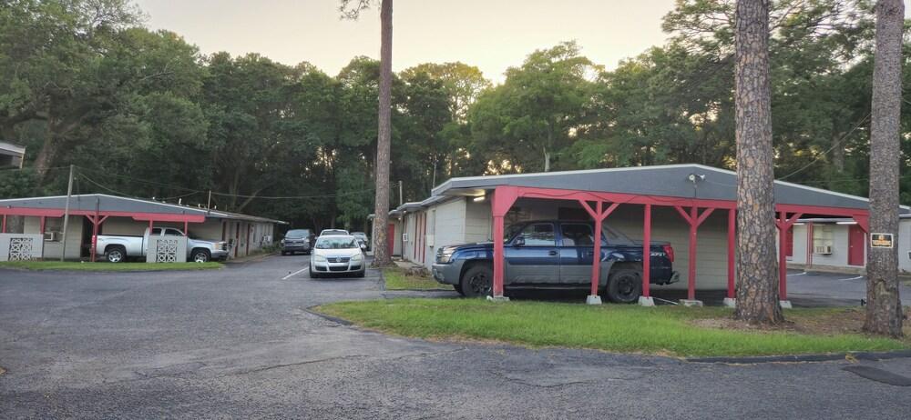 Bama Motel Mobile I-65 & US-90 photo 47