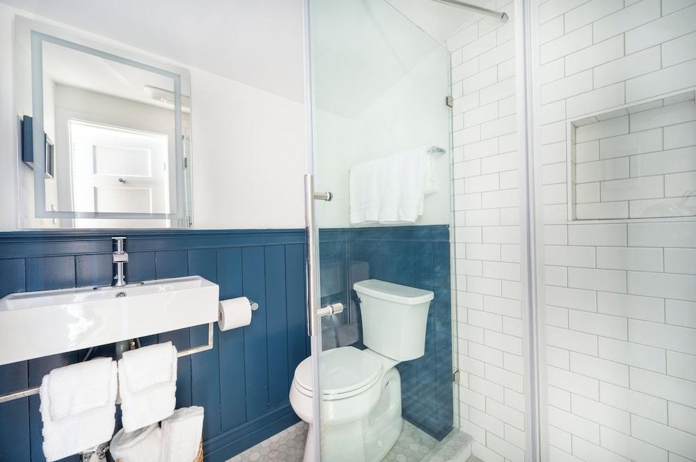 Marina Bay Cottages photo 53