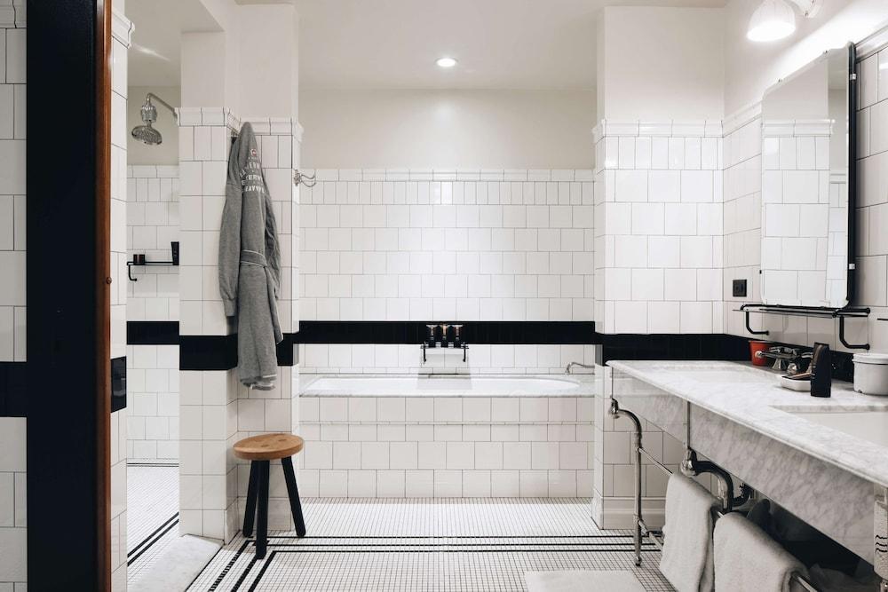 Chicago Athletic Association, a Hyatt Hotel photo 59