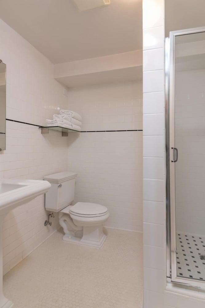 The Greens Hotel - Del Paso Blvd photo 28