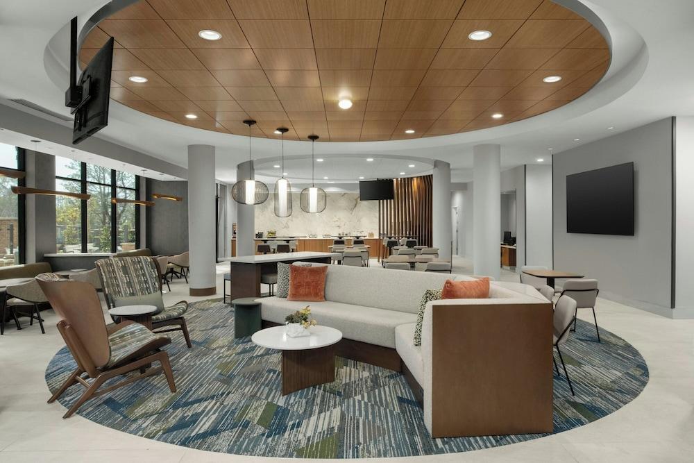 SpringHill Suites Irvine John Wayne Airport/Orange County photo 2