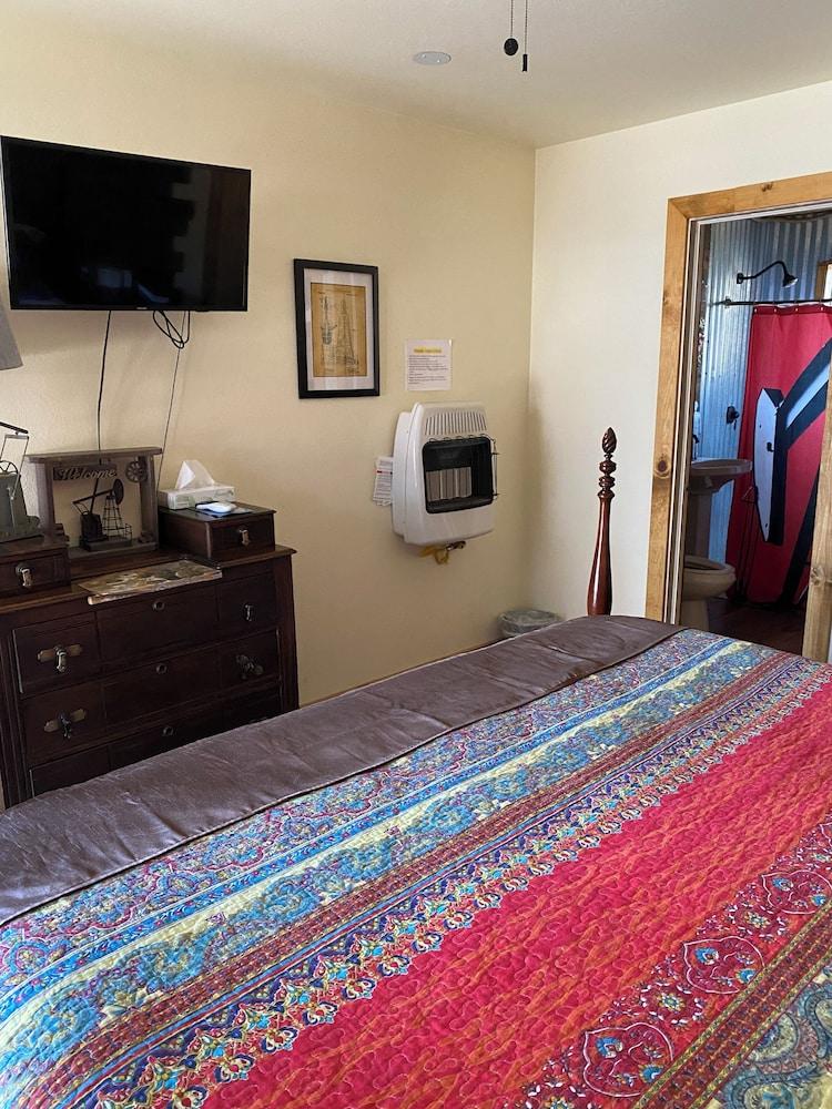 Dusty Boots Motel photo 17