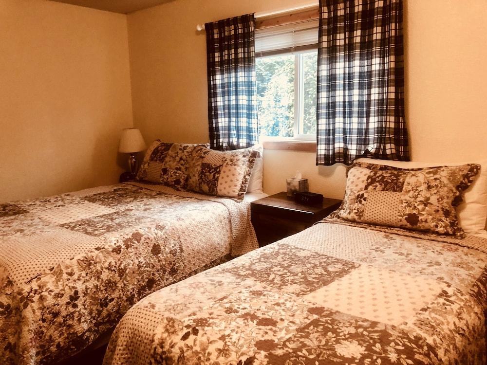 Driftwood Inn and Seaside Lodges photo 6