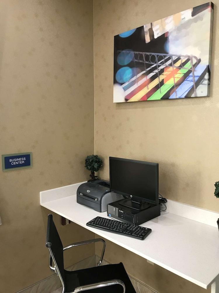 Best Western Inn & Suites - Monroe photo 14