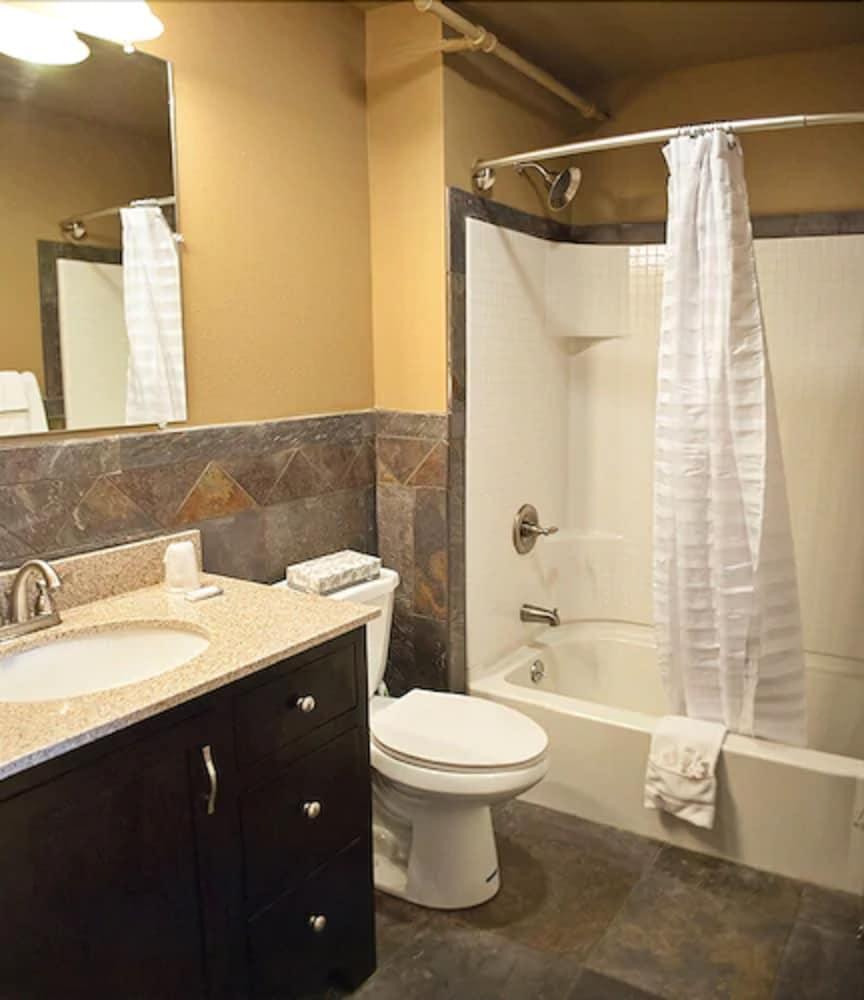 Sitka Hotel and Restaurant photo 18