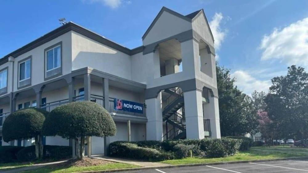 Studio 6 Suites Norcross, GA photo 10