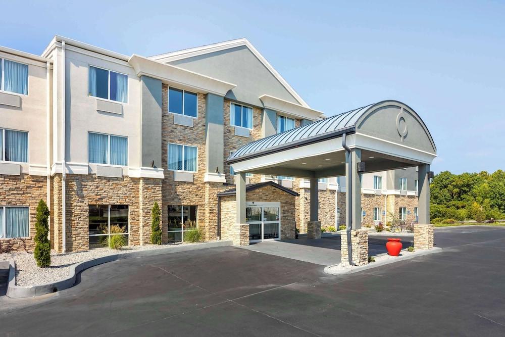 Best Western Plus Columbia Inn photo 38