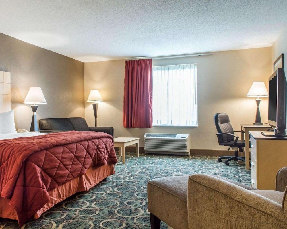 Quality Inn Geneseo photo 38