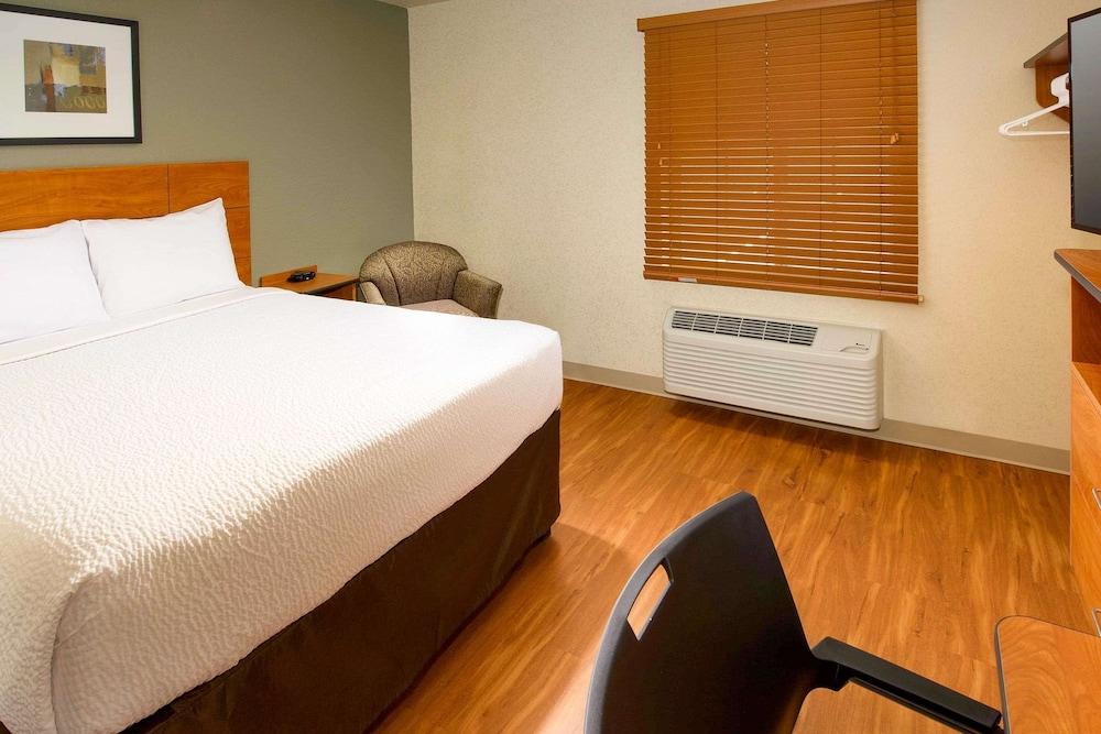 WoodSpring Suites Wilkes-Barre photo 10