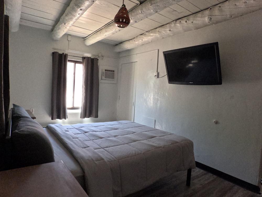 El Colorado Lodge photo 29
