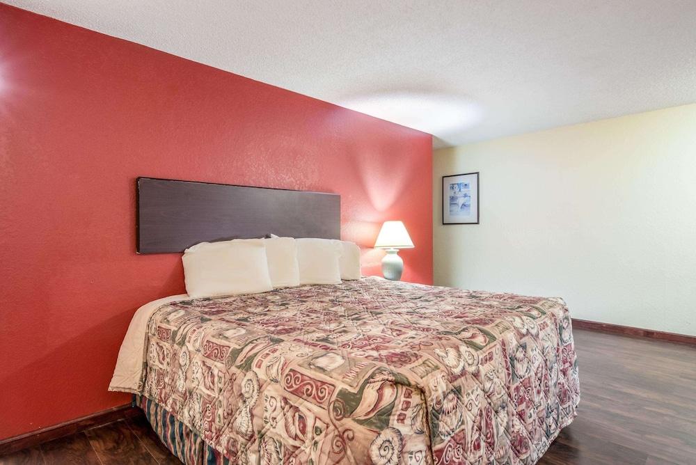 Rodeway Inn Benton photo 3