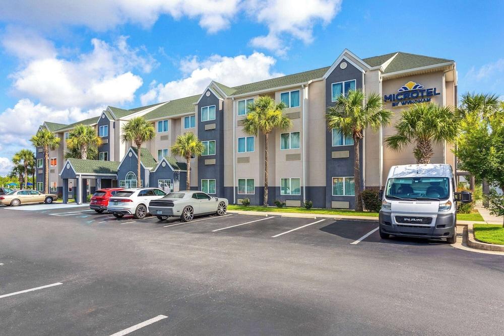 Microtel Inn & Suites by Wyndham Panama City photo 44