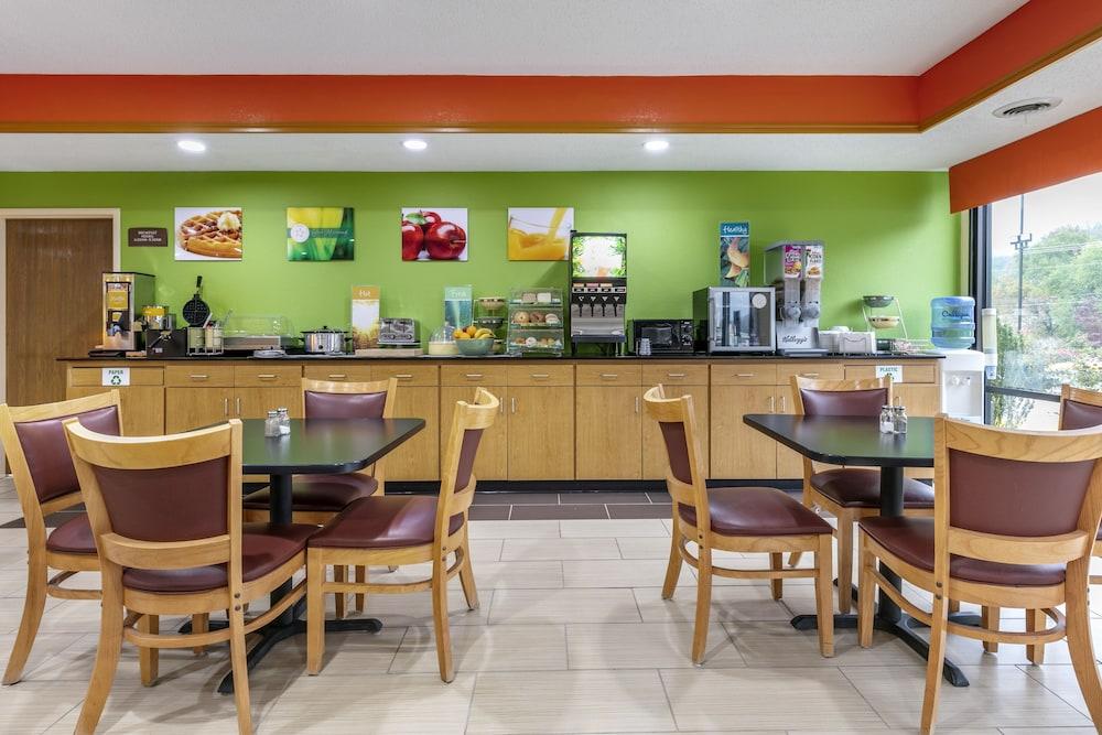 Quality Inn Rogersville photo 18