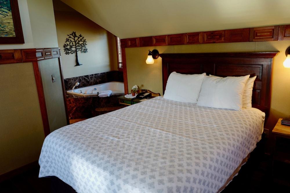 Sumas Mountain Lodge photo 42