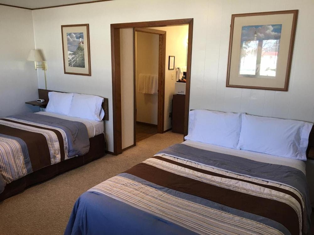Coho Motel and Suites photo 6