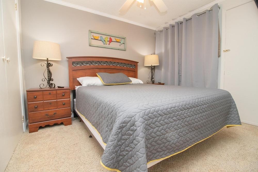 Mountaintop Condos photo 37