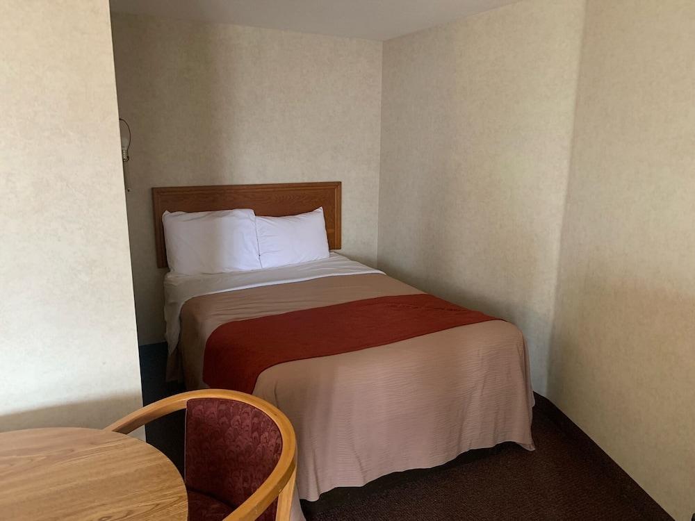 Coachman's Inn Motel photo 6