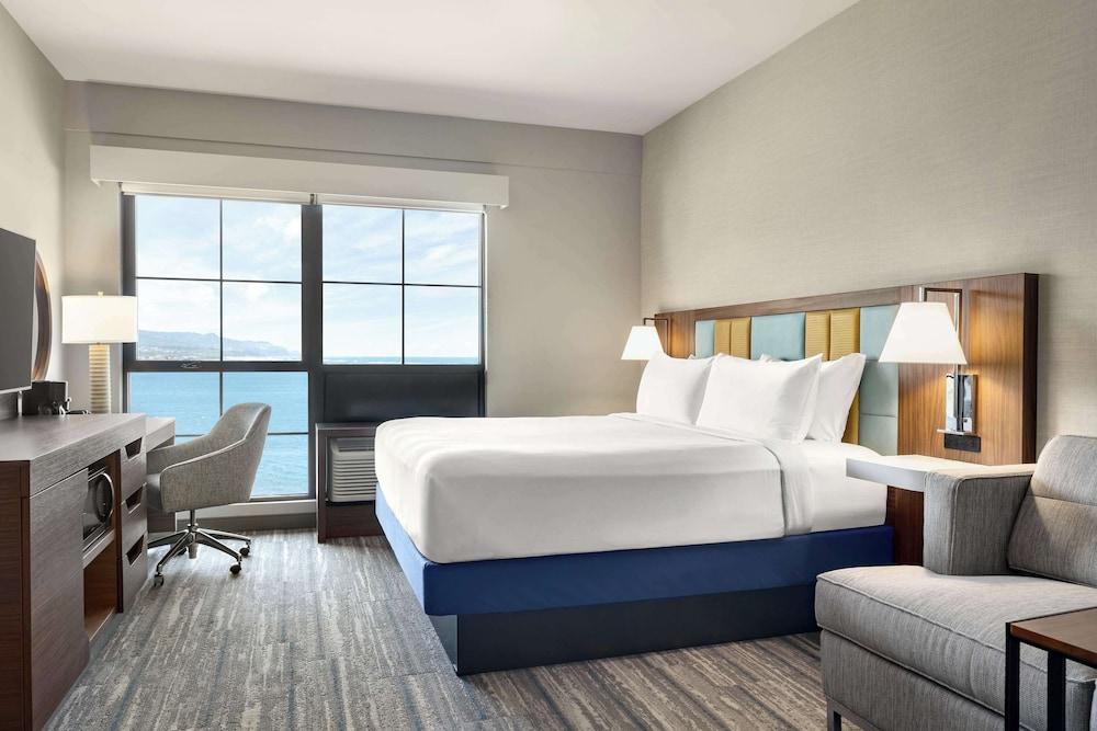 Hampton Inn & Suites Maui North Shore photo 14