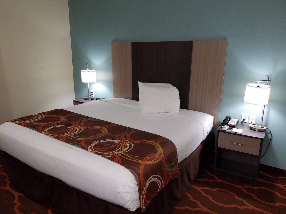 Baymont by Wyndham Grovetown Augusta photo 5