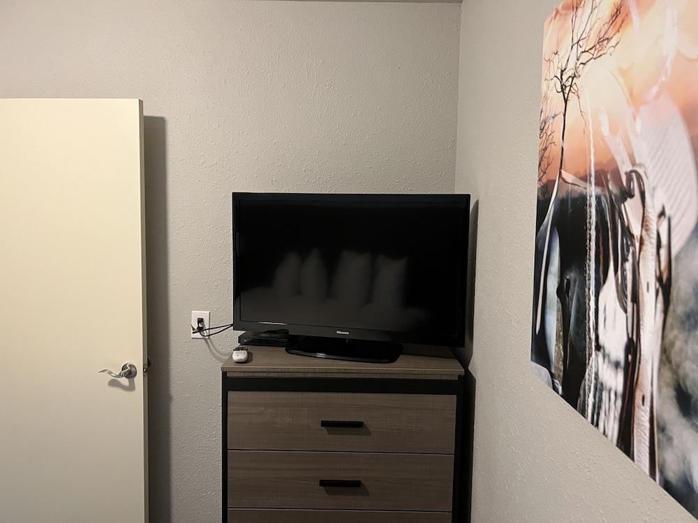 Garden Inn & Suite photo 26