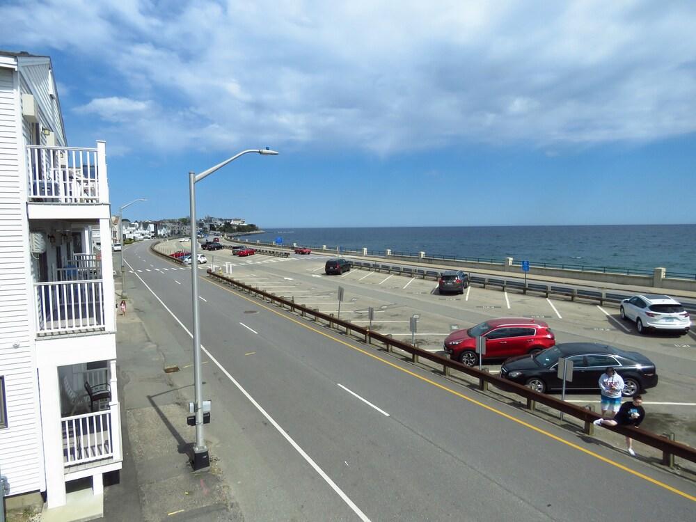 Breakers by the Sea photo 72