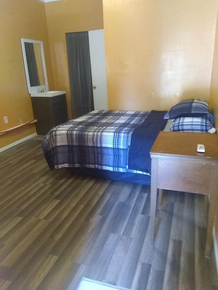 Gipson Inn Motel photo 21