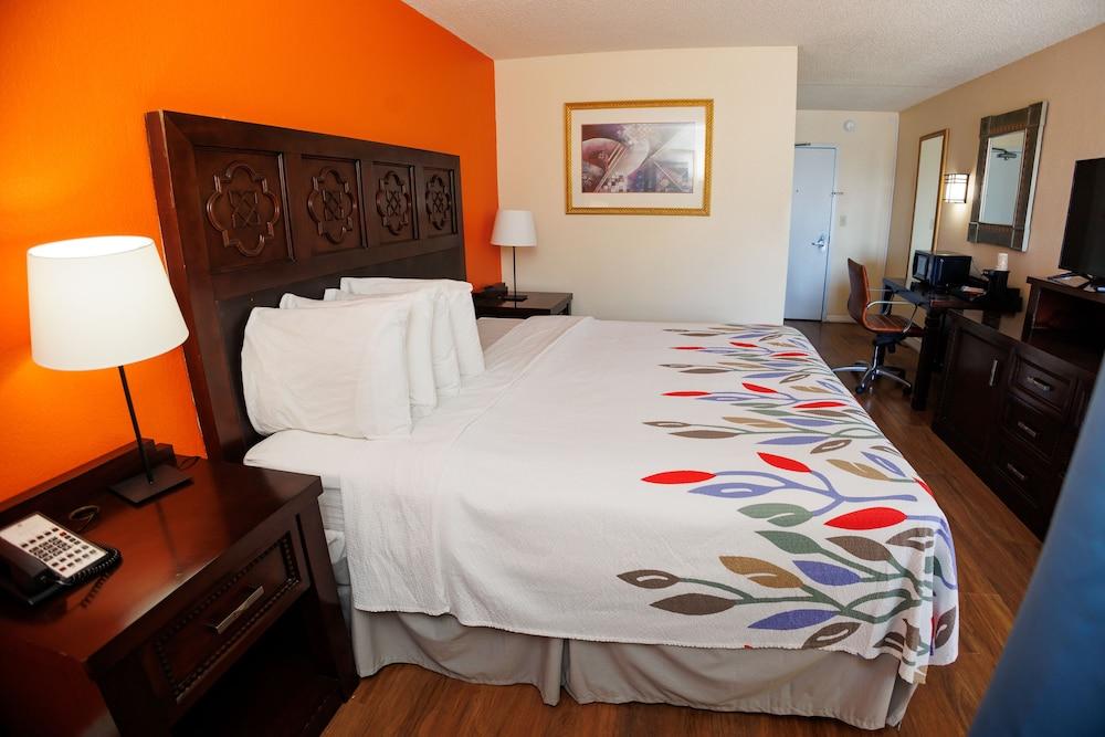 Garnet Inn & Suites, Orlando photo 17