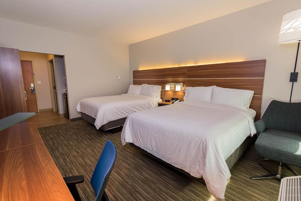 Holiday Inn Express & Suites Houston North I-45 Spring by IHG photo 9