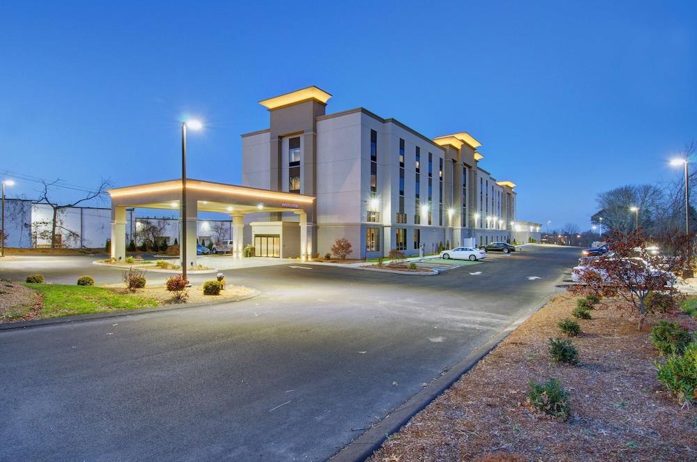 Hampton Inn & Suites Boston/Stoughton photo 1