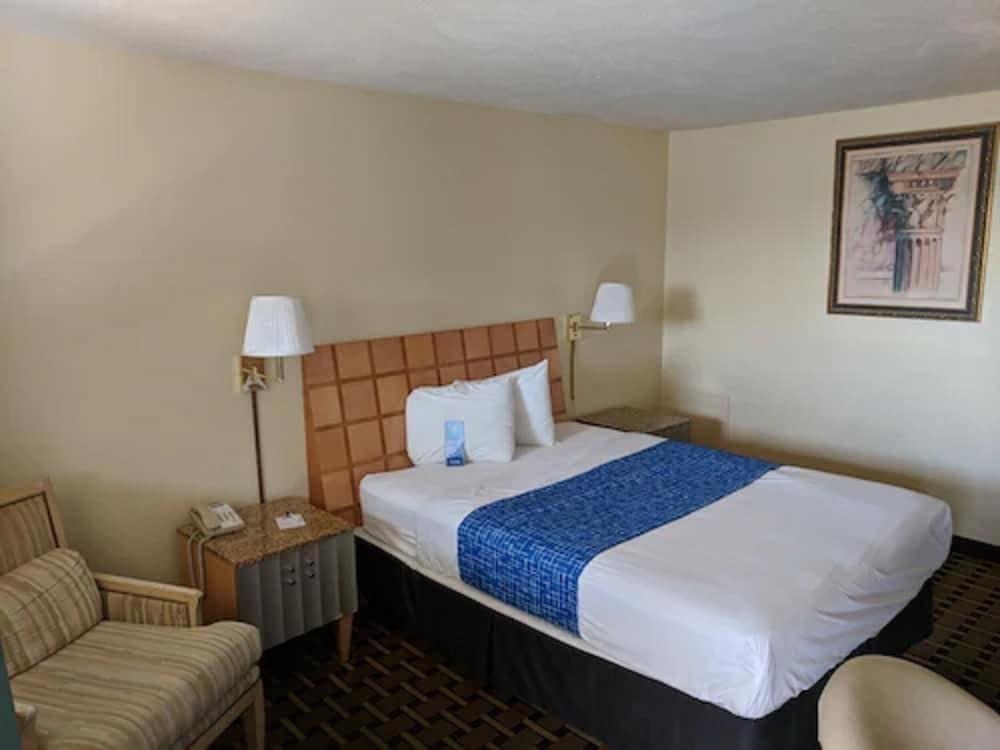 Travelodge by Wyndham Clovis photo 17